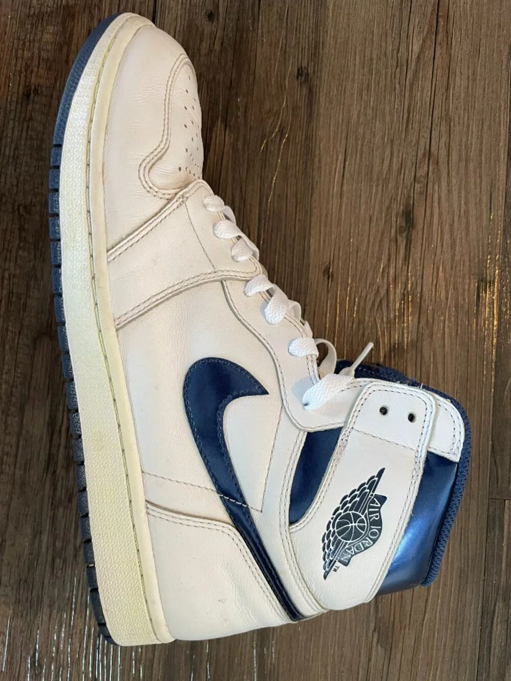 Nike Air Jordan 1 High OG Metallic Navy 2016 555088-106 Size 11.5 Authenticated